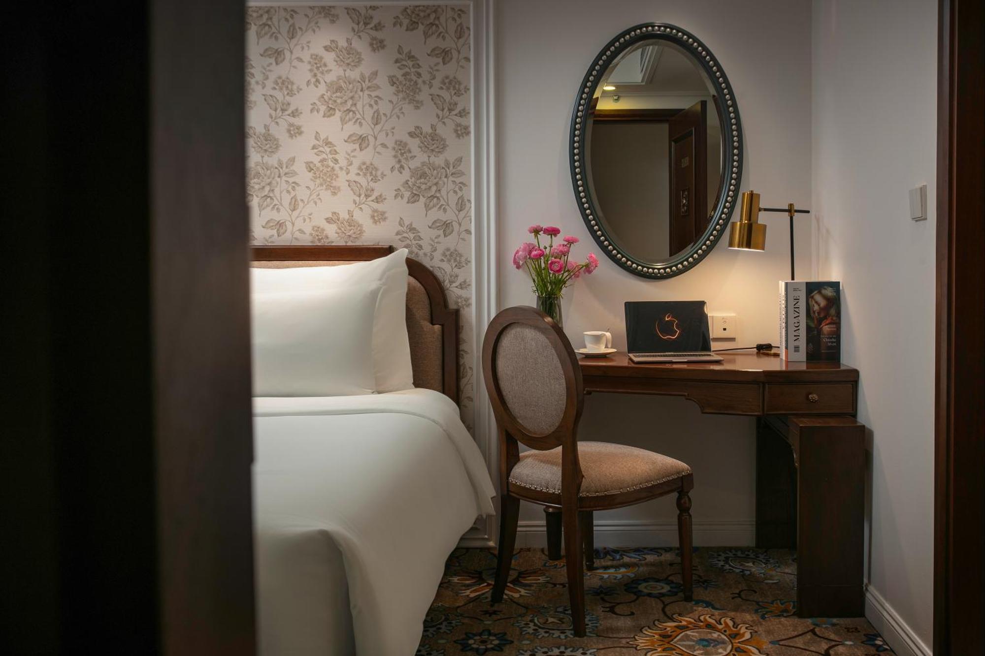 The Oriental Jade Hotel Hanoi Esterno foto Deluxe Room