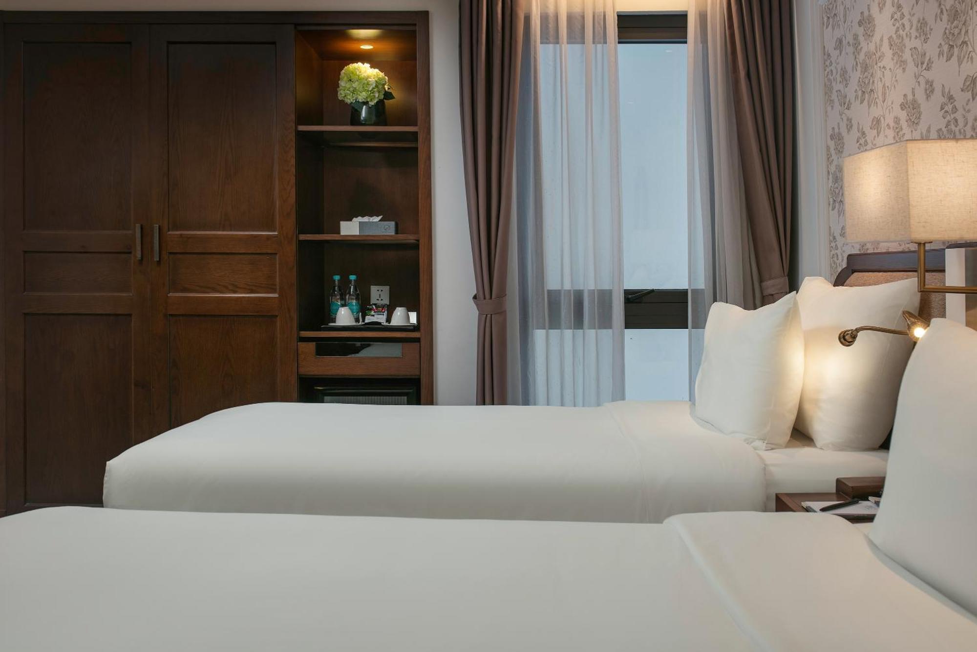 The Oriental Jade Hotel Hanoi Esterno foto Deluxe Room